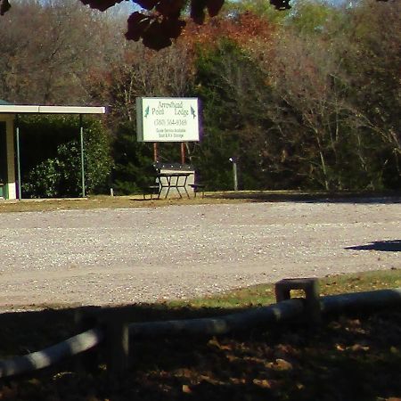 Arrowhead Point Lodge & Campground Kingston Exterior foto